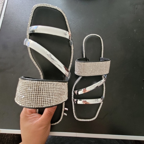Just In  Black & Silver Straps Sandal - Picture 5 of 6